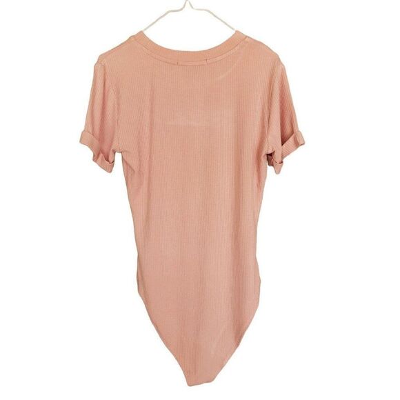 Forever 21 Women's Bodysuit Short Sleeve Cuffed Pink Small NWOT - Picture 3 of 5